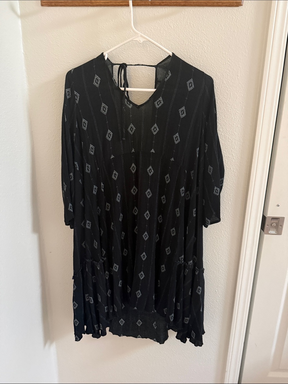 Black Patterned Tie-Back Women’s dress